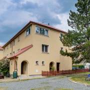 APARTAMENTO DE 3 HABITACIONES EN ODOLENA VODA